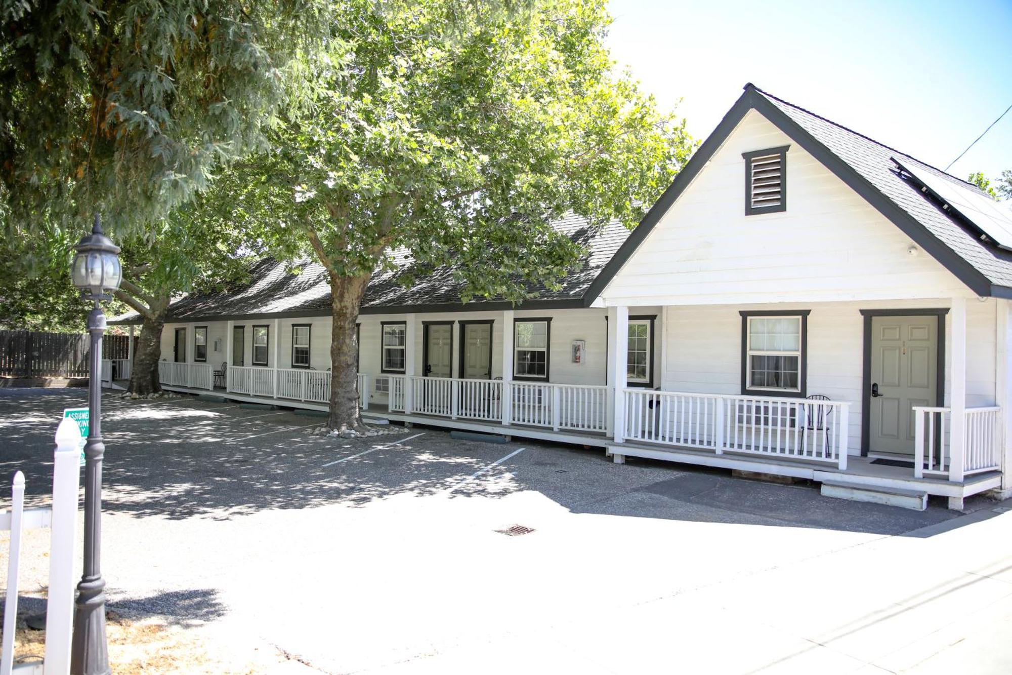 Sierra Mountain Inn Grass Valley