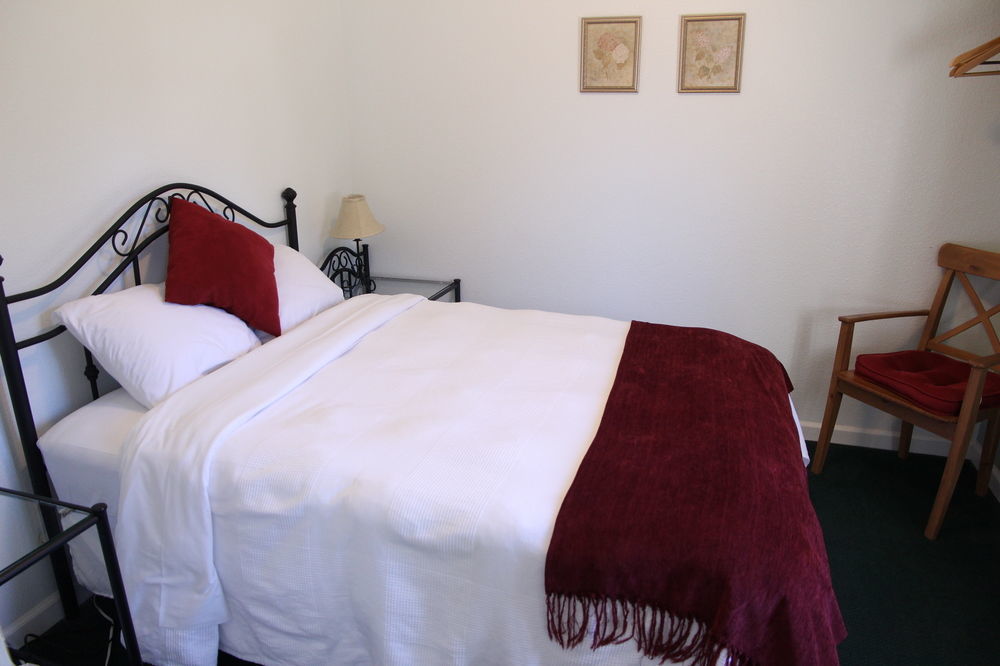 Sierra Mountain Inn 4*